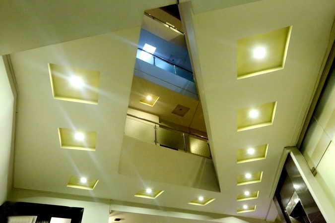 Hotel Multan Continental Экстерьер фото