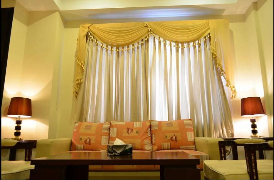 Hotel Multan Continental Экстерьер фото